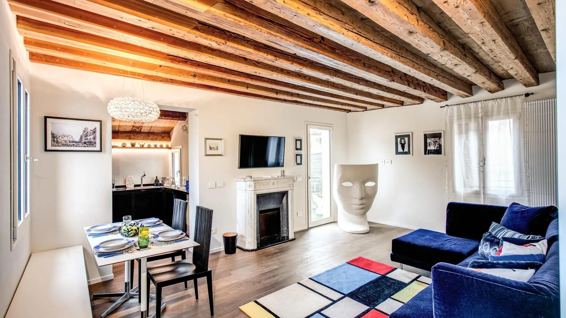 Stunning Venetian Apartment By Biennale Gardens Olaszország