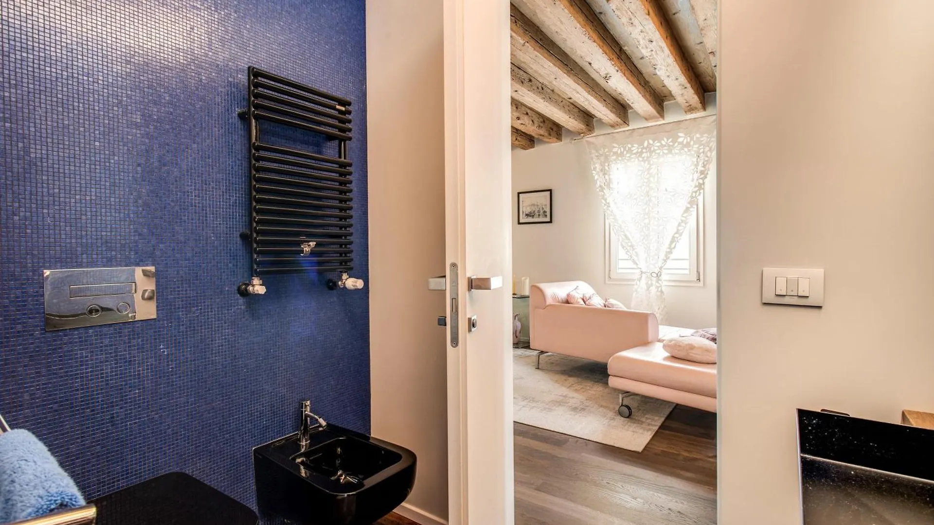 Stunning Venetian Apartment By Biennale Gardens Olaszország